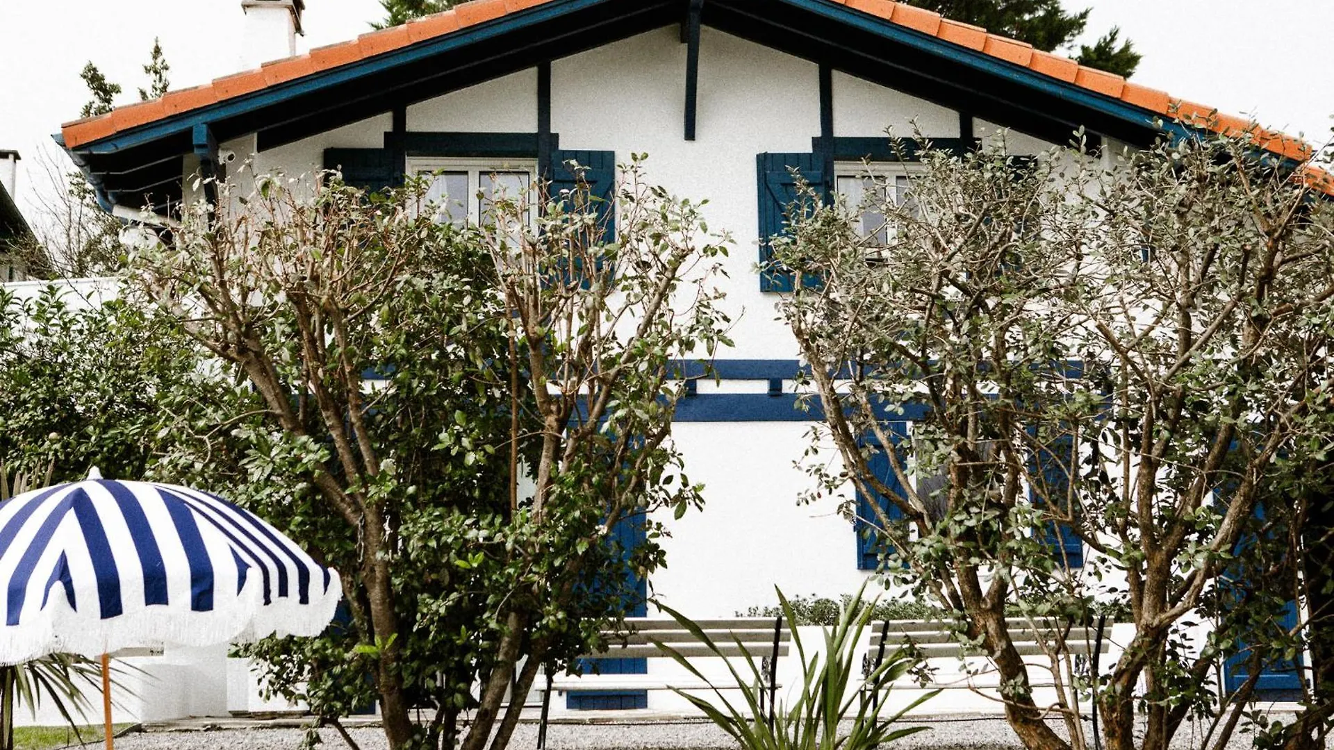 Villa Centre Guethary Piscine Acces Ocean A Pied